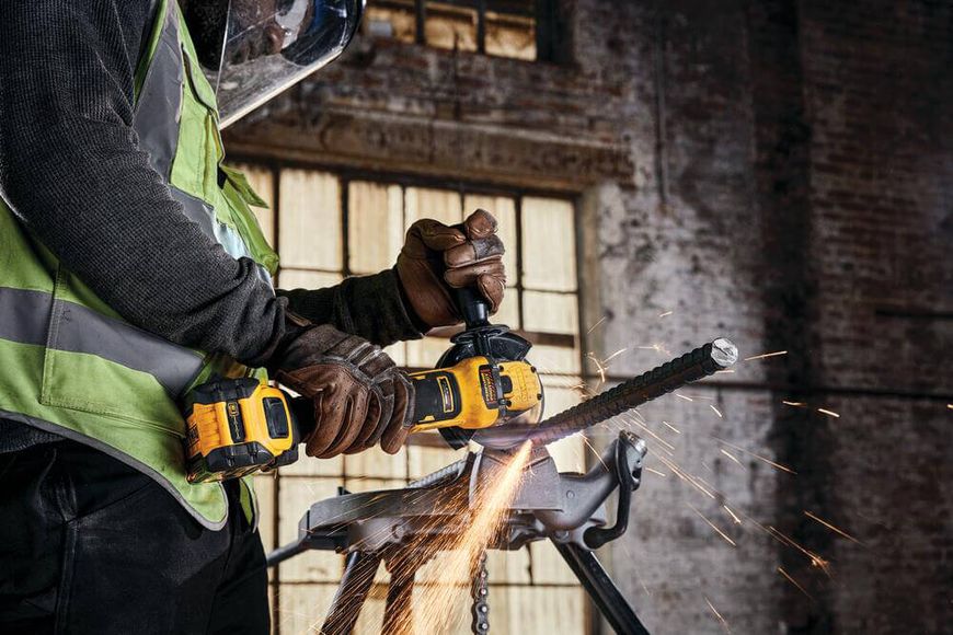 Шлифмашина угловая - болгарка аккумуляторная бесщёточная DeWALT DCG409T1 DCG409T1 фото