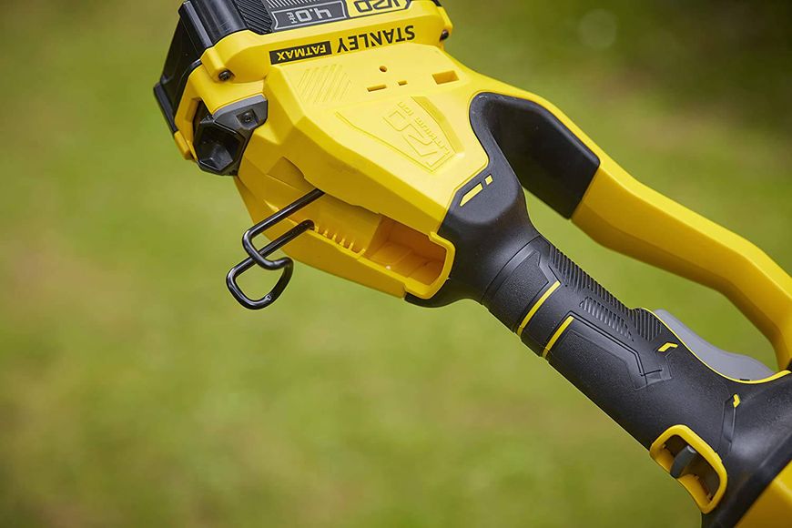 Висоторіз акумуляторний зі штангою STANLEY FATMAX SFMCPS620M1 17651 фото