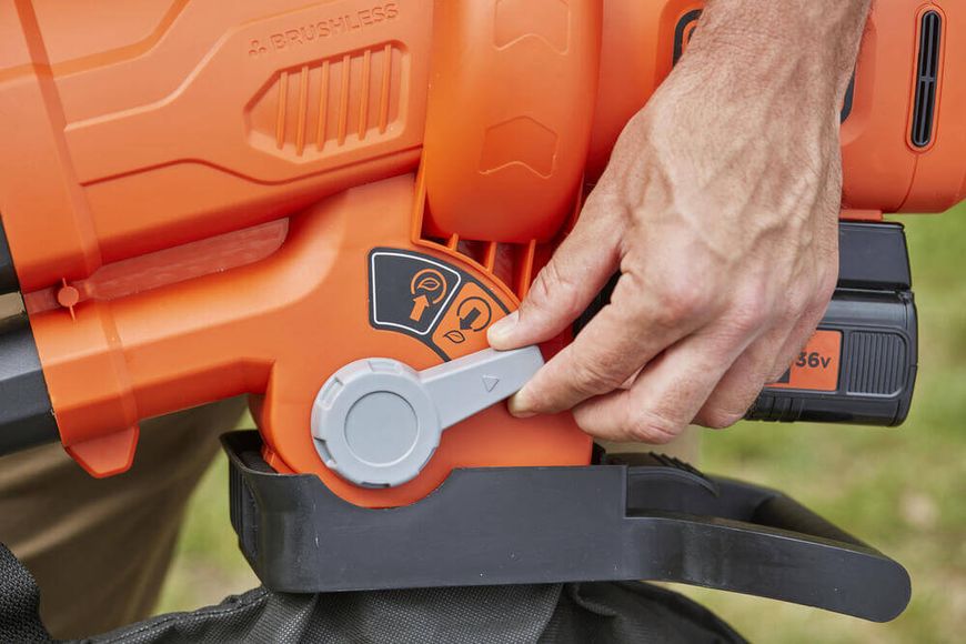 Садовий пилосос акумуляторний безщітковий BLACK+DECKER BCBLV3625L1 BCBLV3625L1 фото