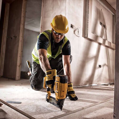 Пістолет цвяхозабивний акумуляторний безщітковий DeWALT DCN680D2 DCN680D2 фото